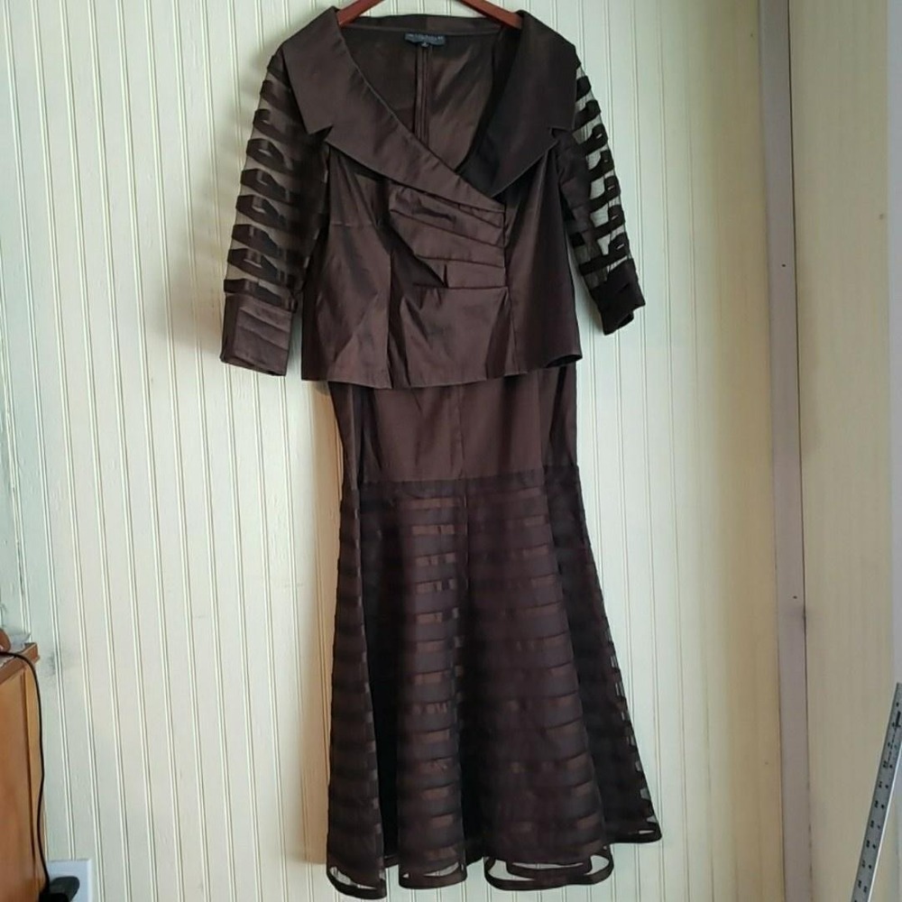 KM Collections 2 Piece Skirt Set Womens 16 Brown Sheer Stripe Formal Evening